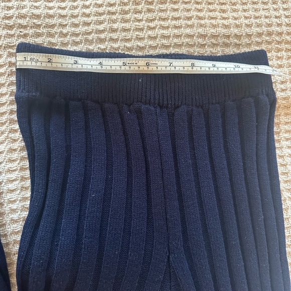 Sincerely Jules Navy and White Knit Sweater and Pant Lounge Set - Size Small - Picture 11 of 11